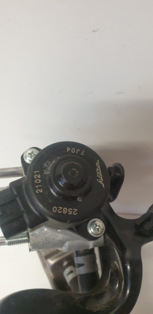  EGR valve 