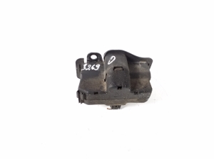 Mercedes Benz C-Class 203 (2000–2007) Kapoti lukk A2038800060 - 3