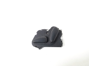 Mercedes Benz C-Class 203 (2000–2007) Esiistme juhtlüliti istmel A2108213851 - 2
