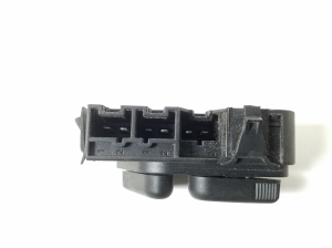 Mercedes Benz C-Class 203 (2000–2007) Esiistme juhtlüliti istmel A2108213851 - 4