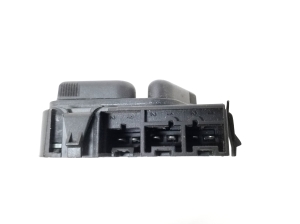 Mercedes Benz C-Class 203 (2000–2007) Esiistme juhtlüliti istmel A2108213851 - 2