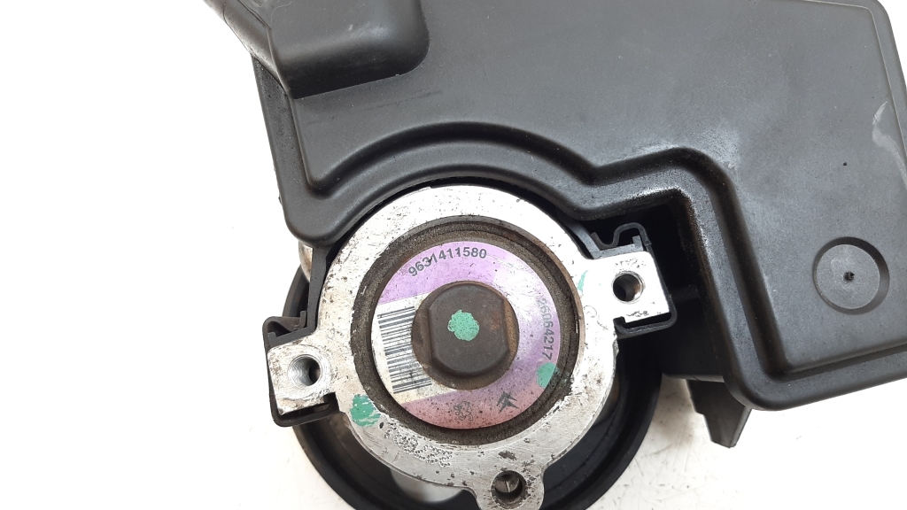 Used Peugeot 206 Power steering pump 9631411580