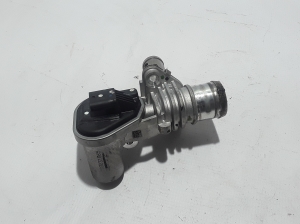  EGR valve 