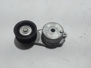  Strap tensioner 