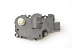 Volkswagen Touareg II (2010–2018) Stellmotor Heizungsklappe 52424892 - 3