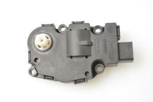 Volkswagen Touareg II (2010–2018) Stellmotor Heizungsklappe 52424892 - 5