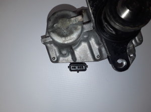  EGR valve 