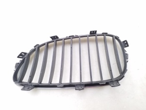 BMW 5 SERIES E60 (2003–2010) Front grille 7065702 - 4