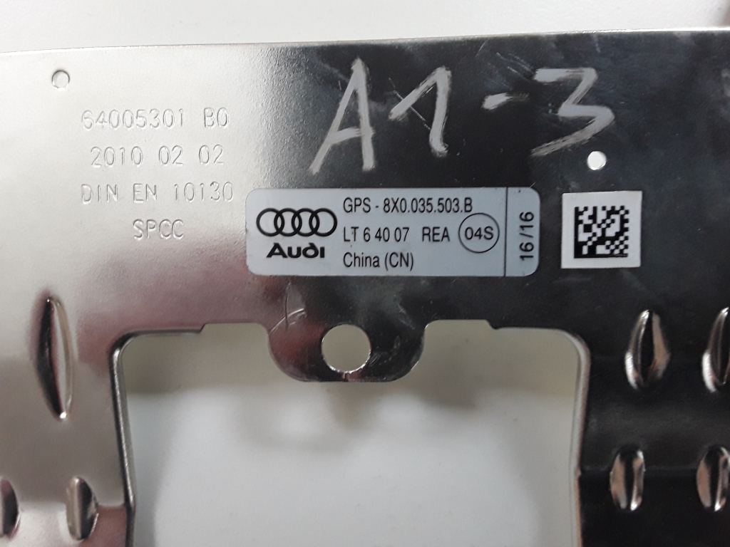 AUDI A1 8X (2010-2020) Antenos stiprintuvas 8X0035503B 22563514