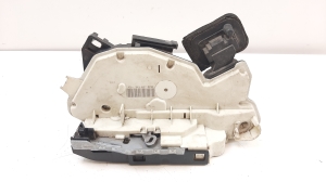 Serrure de porte avant - 5K1837015B