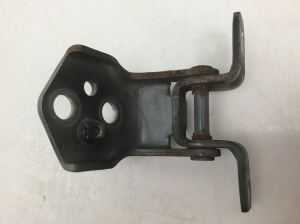 Unteres Scharnier Tür hinten - GS1D72240B