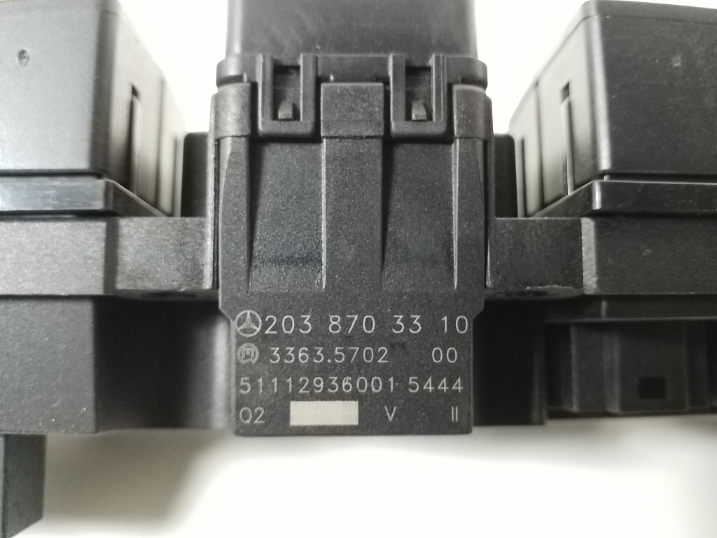 MERCEDES-BENZ C-Class W203/S203/CL203 (2000-2008) Indicator Wiper Stalk Switch A2038703310, A2038707910 21014537