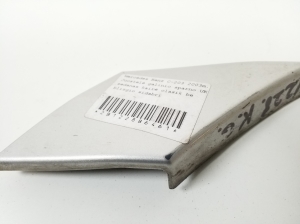 Mercedes Benz C-Class 203 (2000–2007) Tagumise poritiiva liist A2036900562 - 2