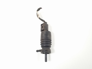 Mercedes Benz C-Class 203 (2000–2007) Front windshield washer pump A2218690121 - 2