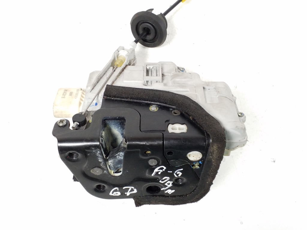 AUDI A6 C6/4F (2004-2011) Labās puses bīdāmo durvju slēdzene 4F0839016A 21930117