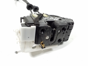 Hyundai ix55 (2008–2013) Front door lock 813103J010 - 3