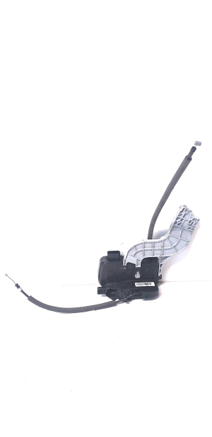 Rear side door lock - 81420 3U000