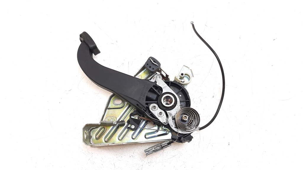 Used Mercedes Benz CClass Handbrake pedal A2044200984