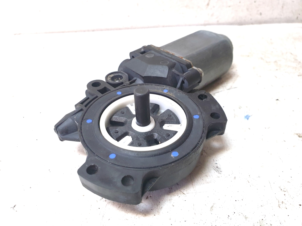 Kia Sportage (2010–2016) Hinterer Seitentür-Fensterhebermotor 402353B
