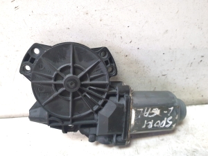 Kia Sportage (2010–2016) Hinterer Seitentür-Fensterhebermotor 402353B - 2