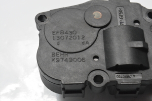 Mercedes Benz C-Class 204 (2007–2014) Stellmotor Heizungsklappe 410475520 - 3