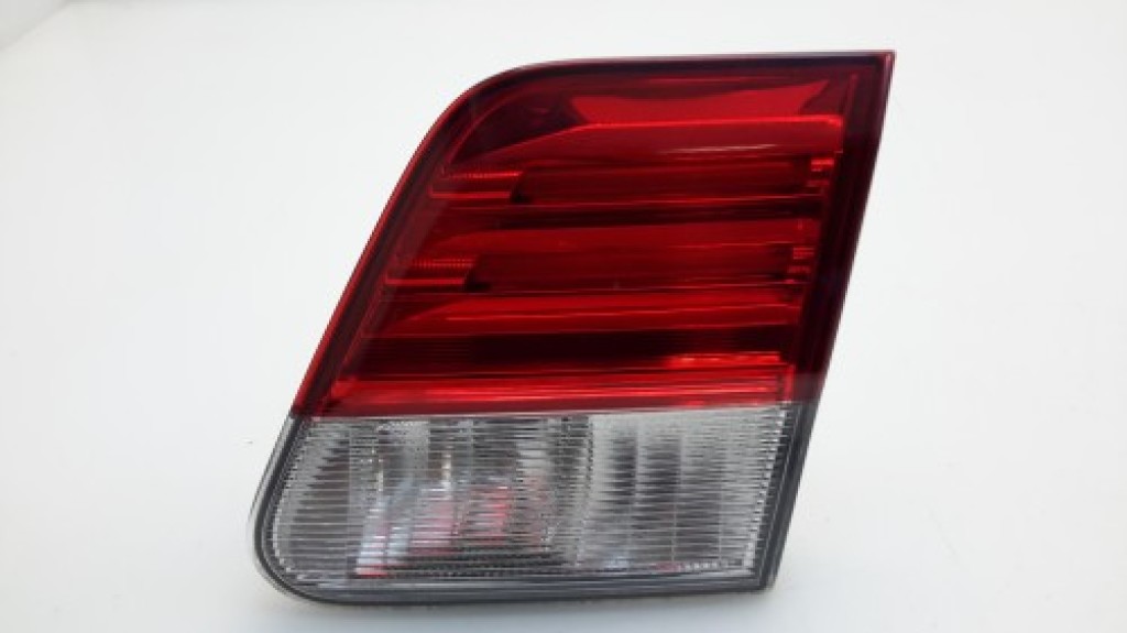 TOYOTA Avensis T27 3 generation (2009-2020) Right Side Tailgate Taillight 8158005130 20978885