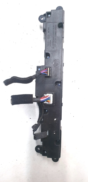Kia Sportage (2016–2021) Multimedia control module D996569210 - 2