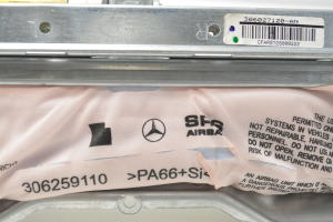 Mercedes Benz C-Class 204 (2007–2014) Põlveturvapadi 2048602002 - 3