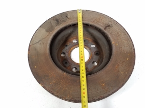   Priekšējais bremžu disks  -  