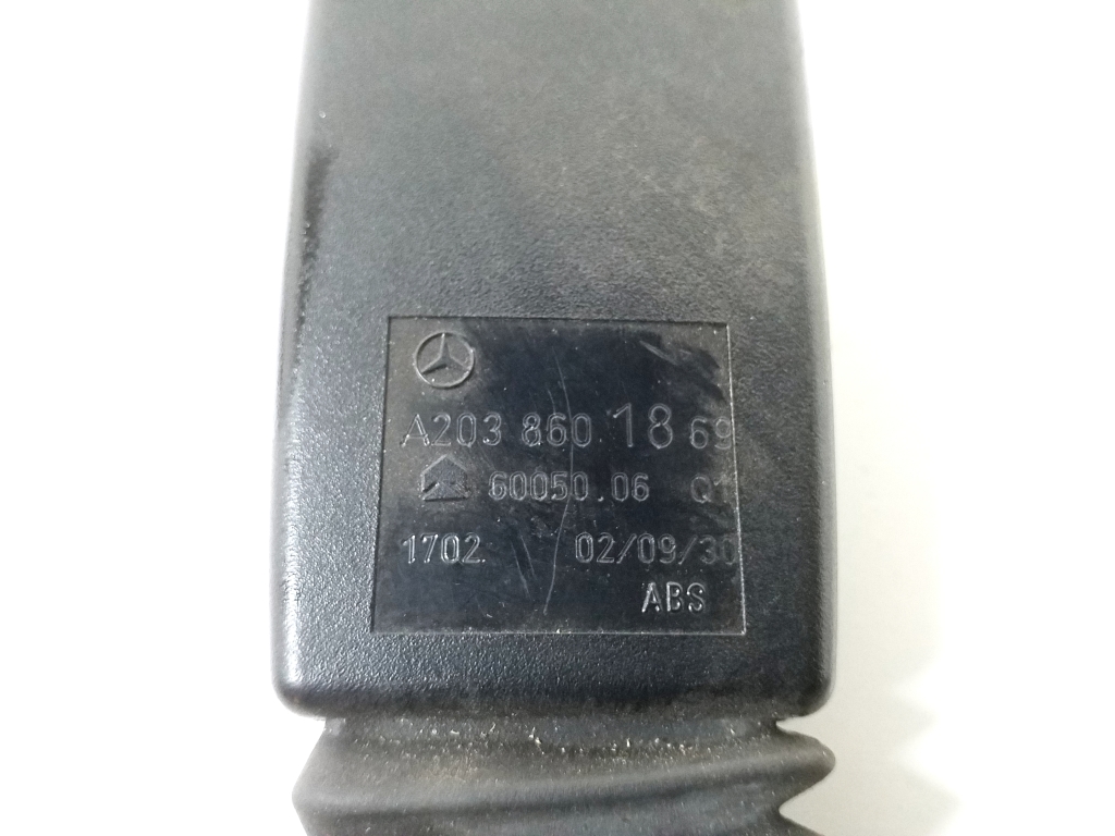 MERCEDES-BENZ CLC-Class CL203 (2008-2011) Пряжка сиденья задняя правая A2038601869, A2038600469, A2038602869 21015338