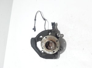 RENAULT Twingo III (2014–2026) Front wheel hub 400144992R - 3