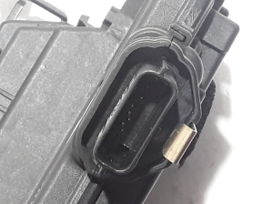 RENAULT Twingo III (2014–2026) Rear side door lock 825022177R - 4