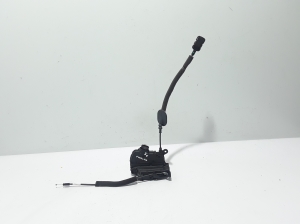 Rear side door lock - 825022177R