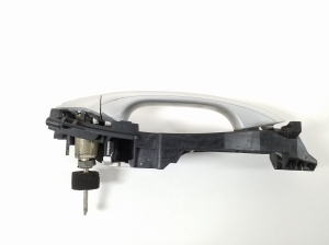 Mercedes Benz CLC-Class 203 (2001–2007) Front door external opening handle and its details - 3