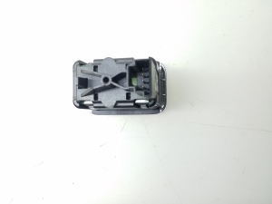 Mercedes Benz C-Class 204 (2007–2014) Esiukse klaaslüliti A2048707358 - 2