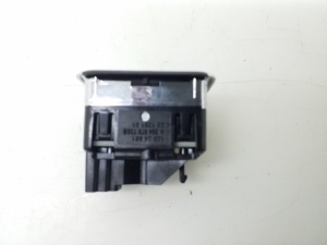 Mercedes Benz C-Class 204 (2007–2014) Esiukse klaaslüliti A2048707358 - 4
