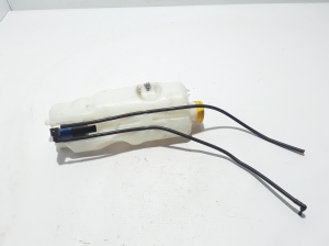 RENAULT Twingo III (2014–2026) Front washer fluid reservoir 289105267R - 3