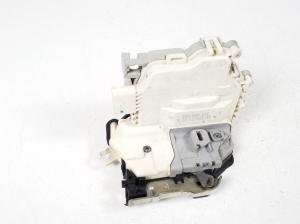 Rear side door lock - 8X0839015