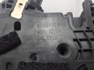 RENAULT Twingo III (2014–2026) Rear side door lock 825033289R - 3