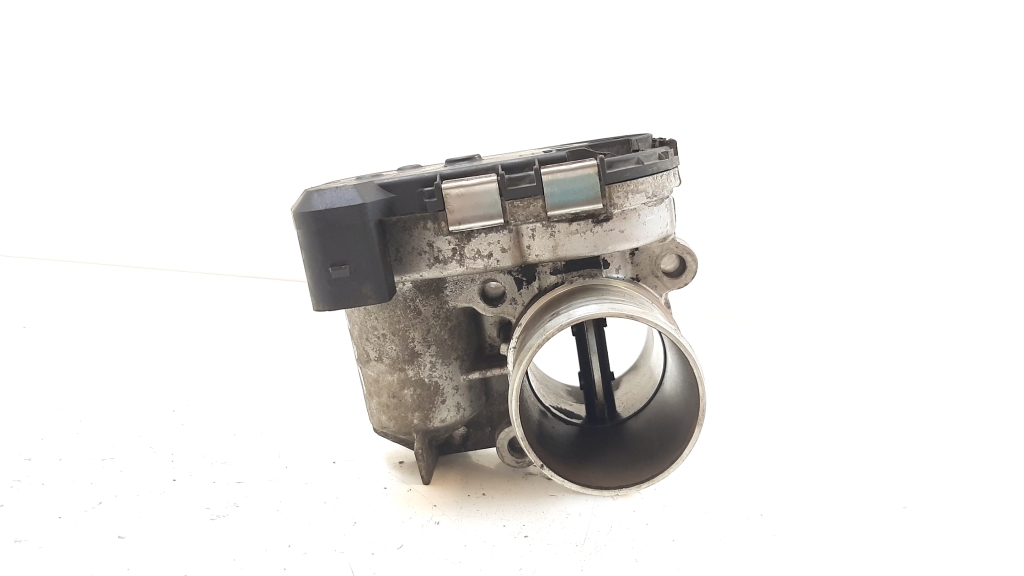 Used Opel Vivaro Accelerator valve 8200330810