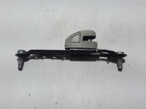  Seat belt height adjuster 