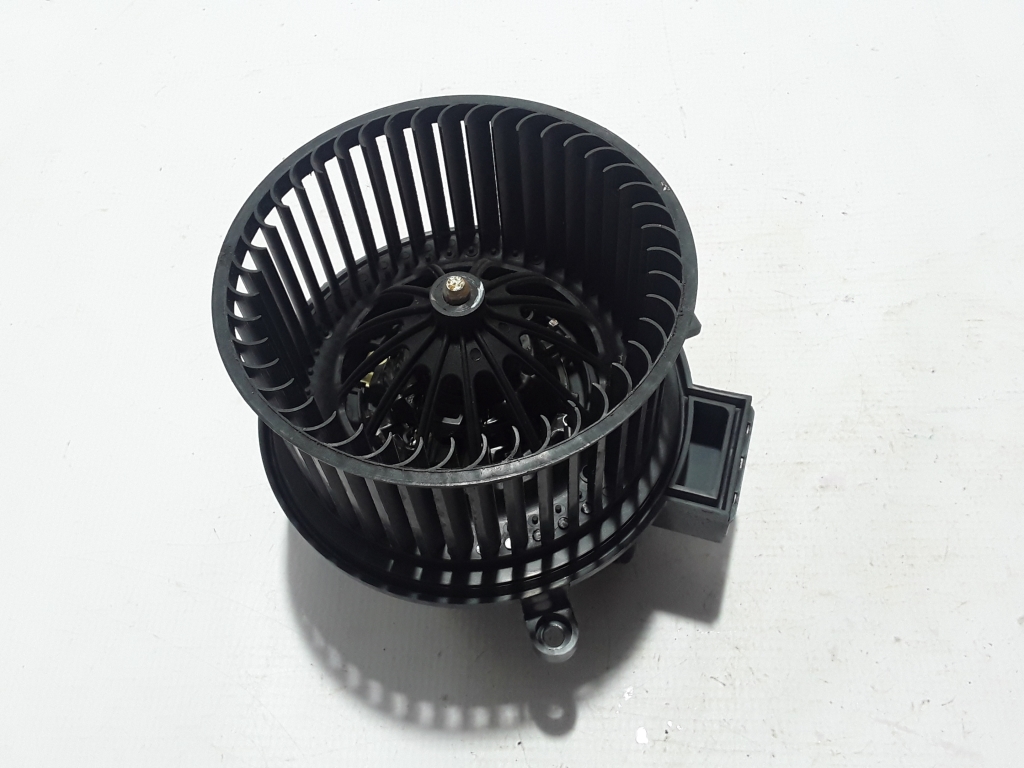 CHRYSLER Pacifica 2 generation (RU) (2016-2023) Heater Blower Fan 0701132570 22420626