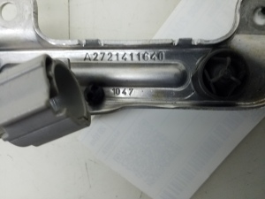 Mercedes Benz C-Class 204 (2007–2014) Muu kinnitus A2721411640 - 2
