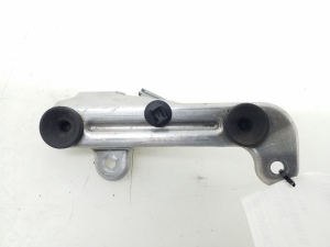 Mercedes Benz C-Class 204 (2007–2014) Muu kinnitus A2721411640 - 3