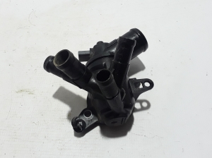 Dacia Dokker (2012–2017) Thermostat 110617089R - 3