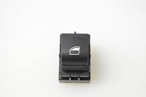   Rear side door glass switch 