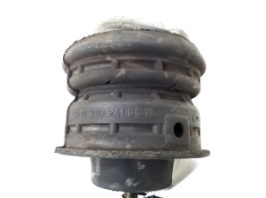 Mercedes Benz CLK-Class 209 (2002–2009) Mootoripadi A2032410413 - 3