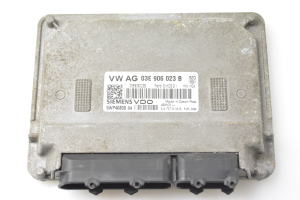 Motorsteuergerät - 03E906023B