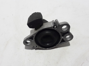 RENAULT Kangoo (1997–2009) Engine mount 8200253037 - 3