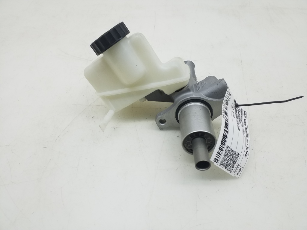 MERCEDES-BENZ C-Class W204/S204/C204 (2004-2015) Brake Cylinder A2044300501, A2044300002 20978819